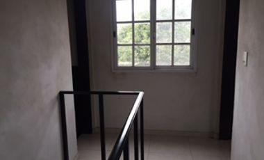 Hermosa Chalet Estilo Quinta en Paso del Rey