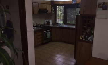 Hermosa Chalet Estilo Quinta en Paso del Rey