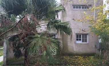 Hermosa Chalet Estilo Quinta en Paso del Rey