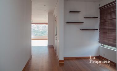 apartamento en arriendo en la cabrera. Cod A174