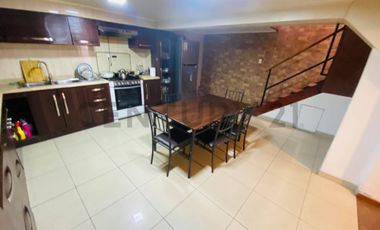 Venta Casa cerca de Mall
