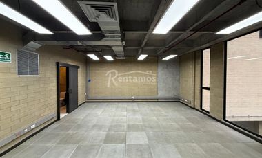 oficina en venta en guayabal. Cod V776677