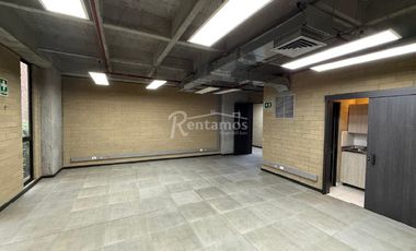 oficina en venta en guayabal. Cod V776677