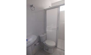 Apartamento en arriendo en un primer piso  sector de la castellana