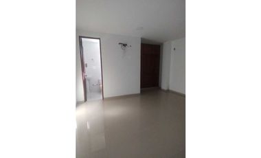Apartamento en arriendo en un primer piso  sector de la castellana