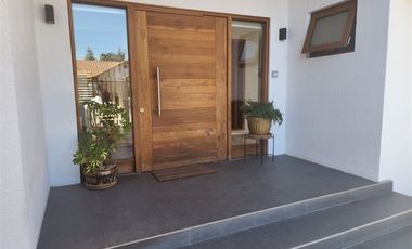 Casa en venta como nueva, Barrio Colonial, Sanchina, Machalí