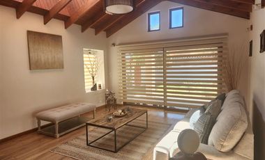 Casa en venta como nueva, Barrio Colonial, Sanchina, Machalí