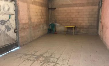 CASA CON NAVE EN VENTA  EN SANTIAGUITO TENANGO
