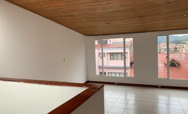 casa en arriendo en avenida pradilla. Cod A5184