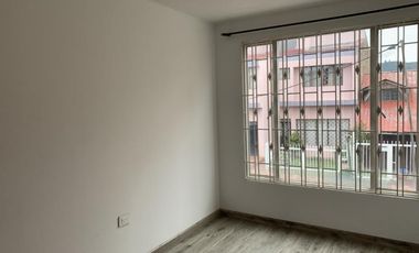 casa en arriendo en avenida pradilla. Cod A5184