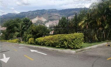 VENTA CASA UNIFAMILIAR EN BELLO
