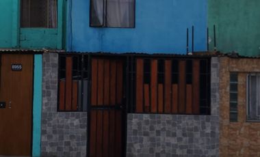 Casa en calle Huamachuco, cerca Plaza bicentenario