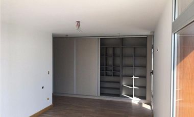Casa desarrollada en dos plantas con piscina barrio privado Rumencó
