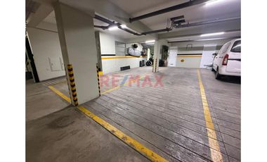 Amplio Duplex Familiar (250M2) Casi Frente Al Parque Casuarinas, Surco