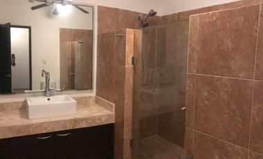 Renta casa Xik’nal Lagos del Sol 3 Recámaras Sin muebles