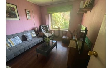 Se vende amplia casa en el sector  Collao