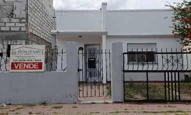 Casa en venta en Villa España