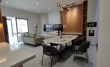 Rumah Modern Minimalis Di Komplek Setraduta Bandung