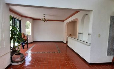 SE VENDE CASA EN CLUB DE GOLF CON VISTA AL CAMPO