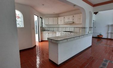 SE VENDE CASA EN CLUB DE GOLF CON VISTA AL CAMPO