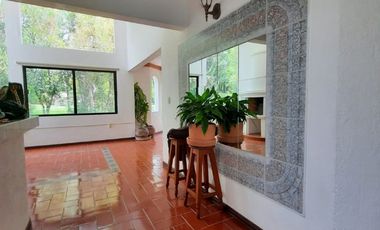 SE VENDE CASA EN CLUB DE GOLF CON VISTA AL CAMPO