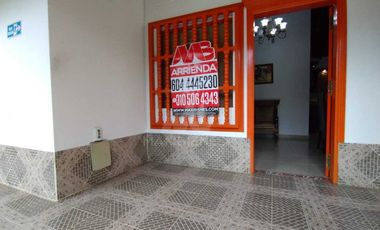 casa en arriendo en la doctora. Cod A59527
