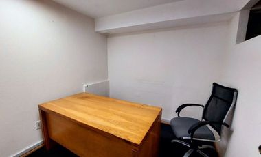 Amplias Oficinas en venta en Las Aguilas