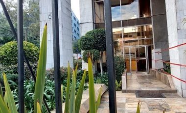 Amplias Oficinas en venta en Las Aguilas