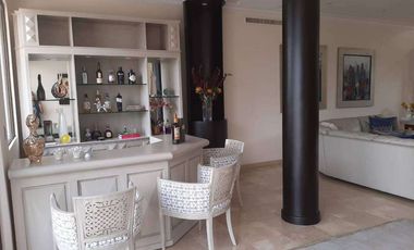 Alquilo Casa de 2 pisos en Vista al Parque, Km. 8 vía la Puntilla Samborondón - Diagonal al Centro Comercial Batán