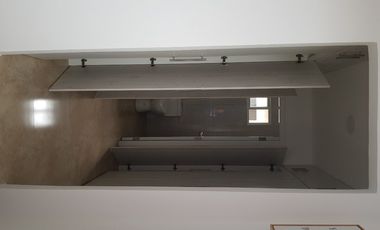 Venta de casa cerca del Riocentro Dorado y Plaza Batan, La Aurora, Guayaquil