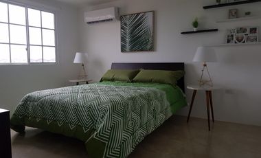 Venta de casa cerca del Riocentro Dorado y Plaza Batan, La Aurora, Guayaquil