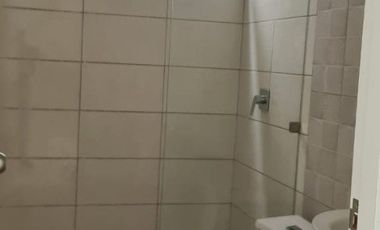 Venta de casa cerca del Riocentro Dorado y Plaza Batan, La Aurora, Guayaquil