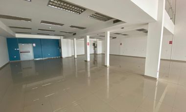 Local Comercial en Alquiler en la Aurora