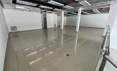 Local Comercial en Alquiler en la Aurora
