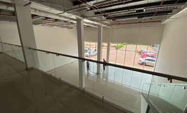 Local Comercial en Alquiler en la Aurora