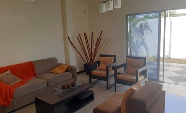 Vendo Linda Casa en Belo Horizonte, Vía a La Costa.