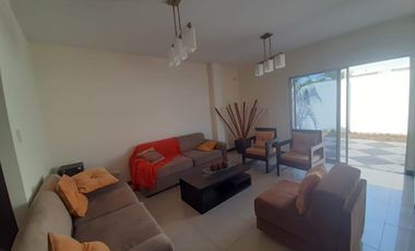 Vendo Linda Casa en Belo Horizonte, Vía a La Costa.