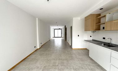 Alquiler 2 ambientes con balcón y patio propio