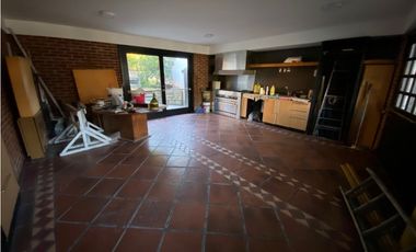 Chalet 4 ambientes. Zona San Carlos.
