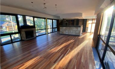 Chalet 4 ambientes. Zona San Carlos.