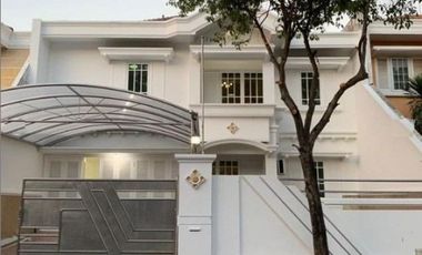 Rumah Villa Sentra Raya Citraland Surabaya Disewakan
