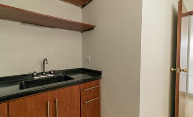 oficina en arriendo en chapinero central. Cod A10008