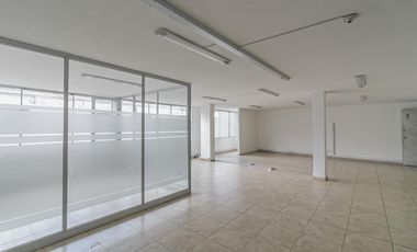 oficina en arriendo en chapinero central. Cod A10008