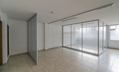 oficina en arriendo en chapinero central. Cod A10008
