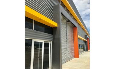 SE VENDE BODEGA EN JUAN DIAZ >>426MT2<<