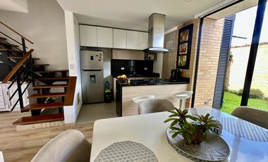 casa en venta en guyamaral roble. Cod V6027