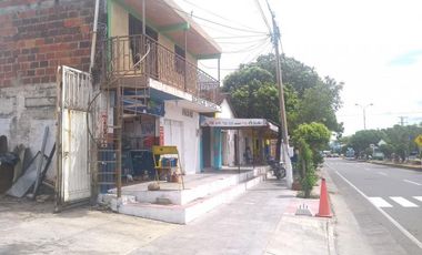 CASA-LOCAL en VENTA en Los Patios Patios Centro