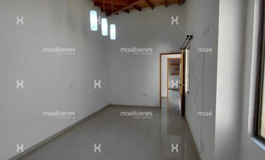 casa en arriendo en bavaria. Cod A68147