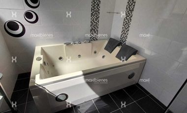 casa en arriendo en bavaria. Cod A68147