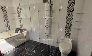casa en arriendo en bavaria. Cod A68147